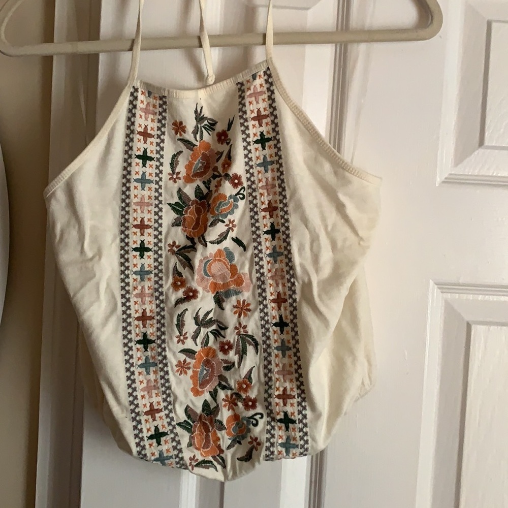 Crop top